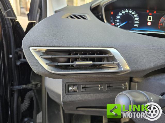 PEUGEOT 3008 BlueHDi 120 * ? 199,00 al mese*