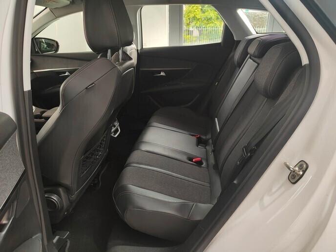 Peugeot 3008 BlueHDi 130 S&S Allure