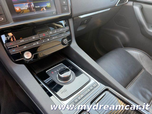JAGUAR F-Pace 2.0 D 180 CV AWD aut.