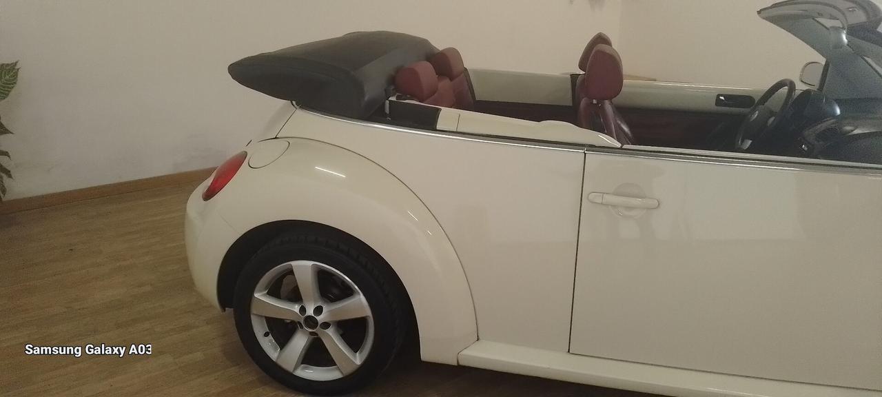 Volkswagen New Beetle 1.9 TDI 105CV Cabrio Lim. Red Edt.