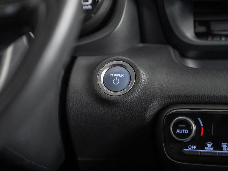 Toyota Yaris Hybrid Lounge MY20