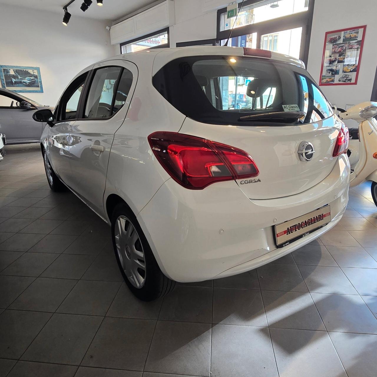 68.000 km - unico proprietario - Opel Corsa 1.2 69cv 5 porte n-Joy