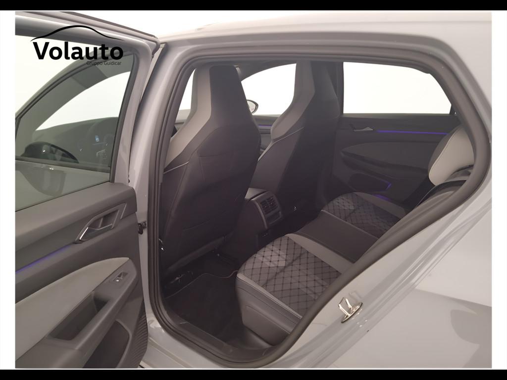 VOLKSWAGEN Golf VIII 2020 - Golf 1.5 tsi evo R-Line 130cv