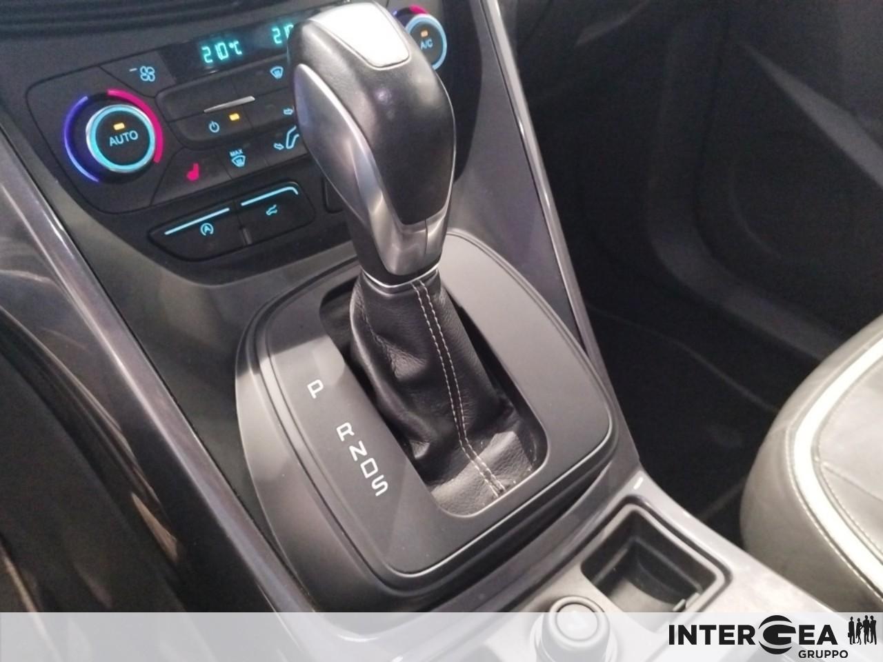 FORD Kuga 2.0 tdci Vignale s&s awd 180cv powershift my18