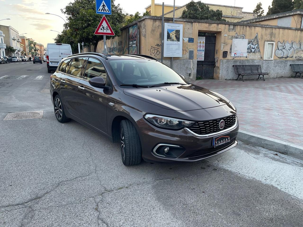 Fiat Tipo 1.6 Multijet Lounge #10180