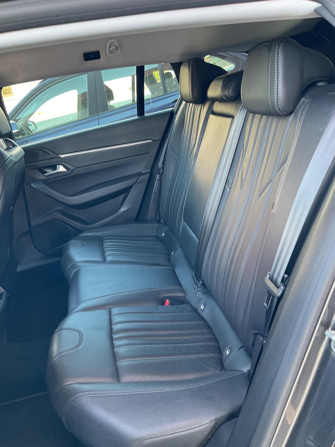 Peugeot 508 BlueHDi 130 Stop&Start EAT8 SW Allure