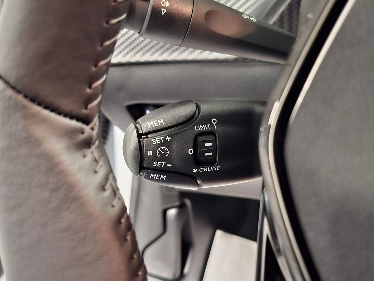 Peugeot 208 1200 PureTech 75CV Style 5 Porte Km. 0