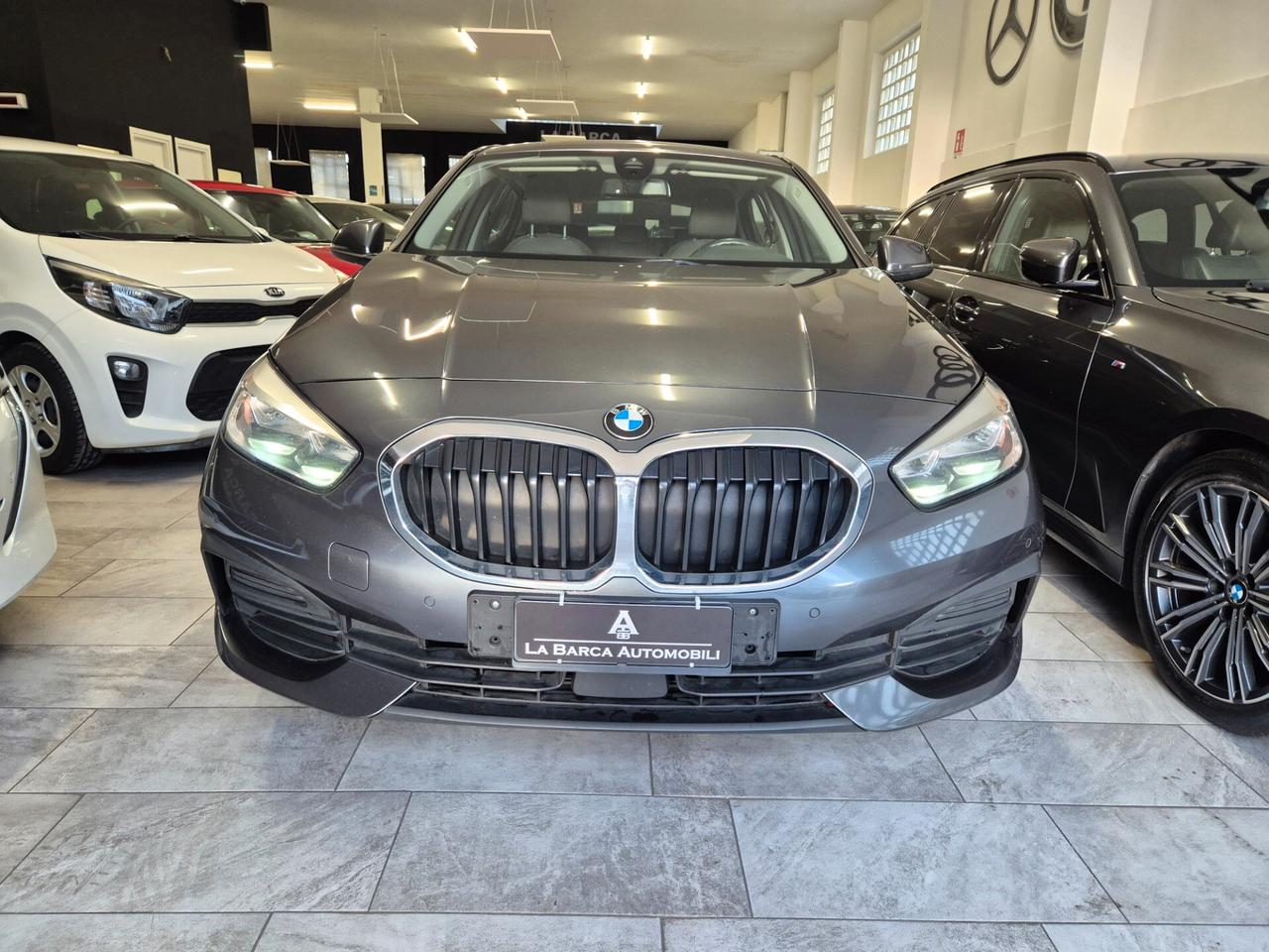 Bmw 116 116d 5p. Advantage