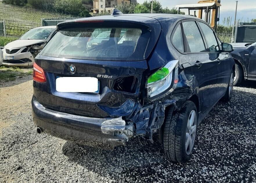 Bmw Serie 216d Active Tourer 2017 incidentata