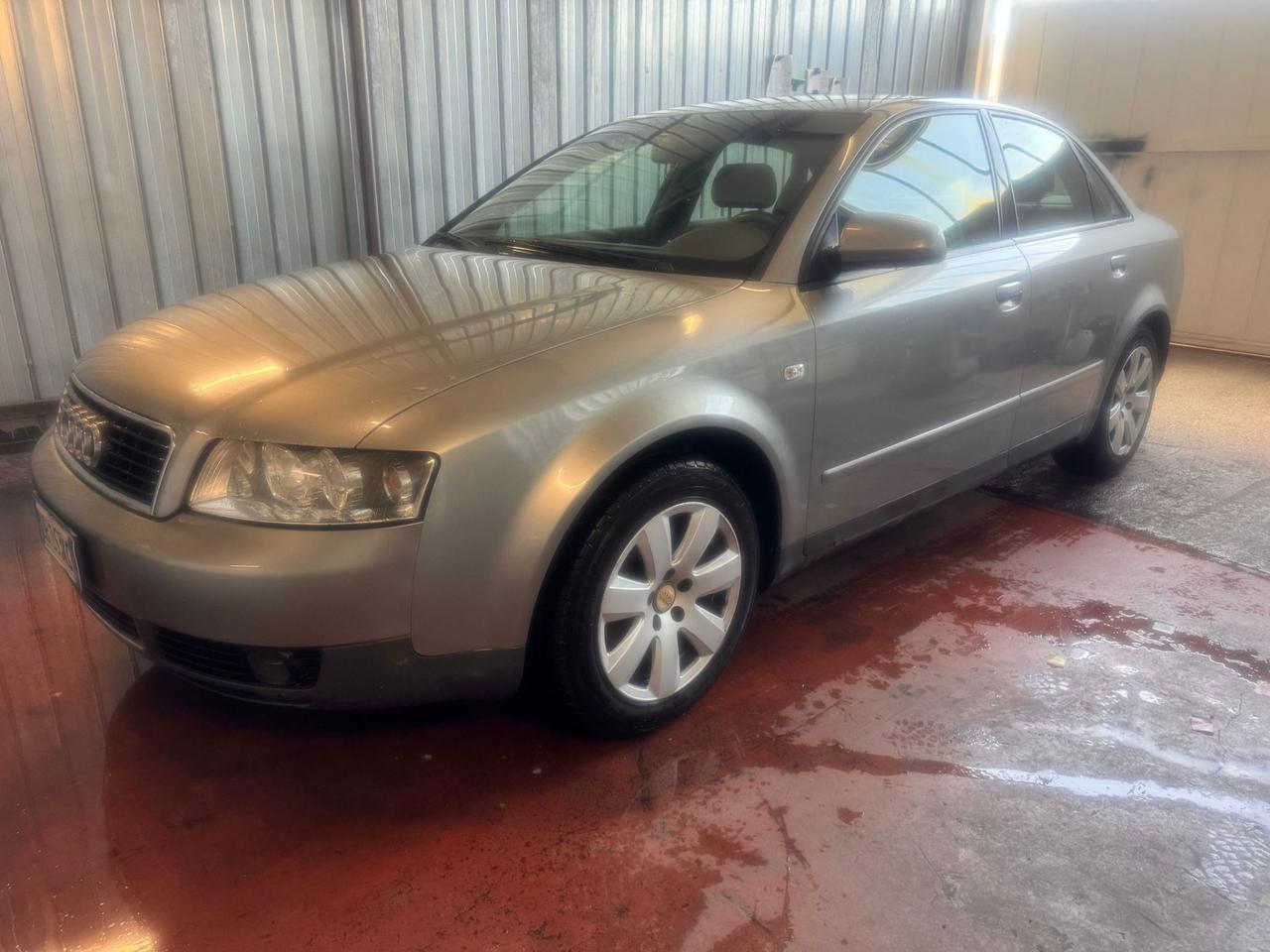 Audi A4 1.9 TDI/130 CV cat BERLINA