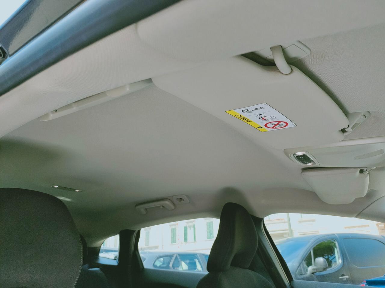 Volvo V40 D2 Kinetic Neopatentati