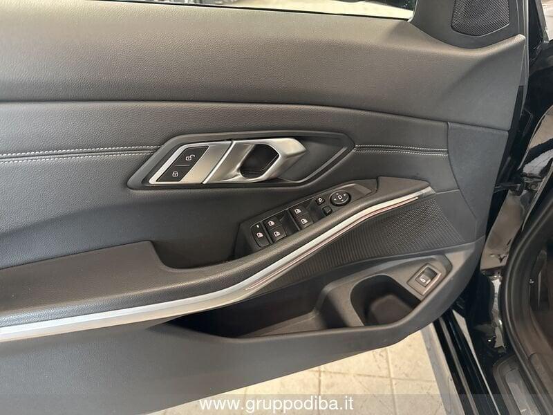BMW Serie 3 G21 2019 Touring Diese 320d Touring Sport auto
