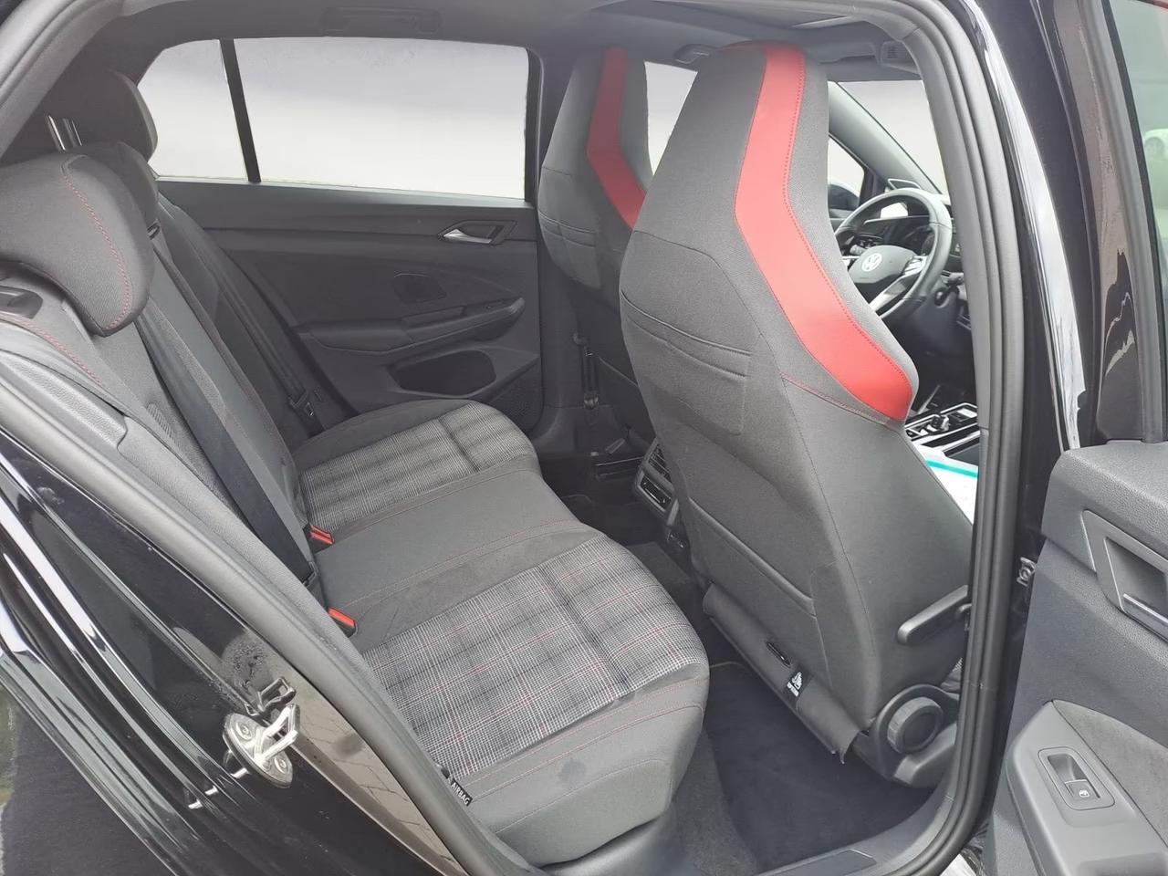 Volkswagen Golf GTI 2.0 TSI DSG PANO/DCC/MATRIX