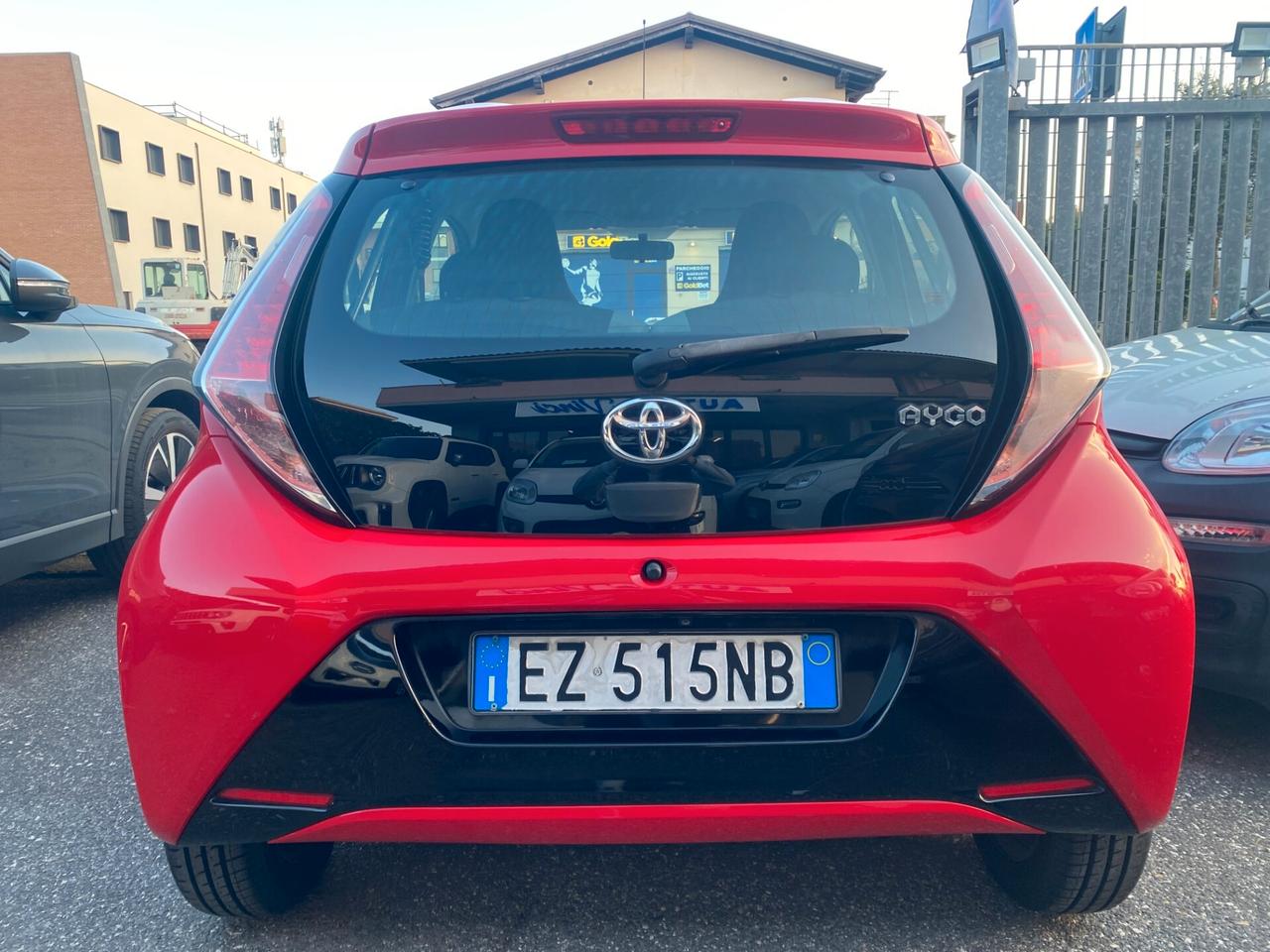 TOYOTA Aygo 1.0 70Cv 5porte X-Play UNICO PROPRIETARIO