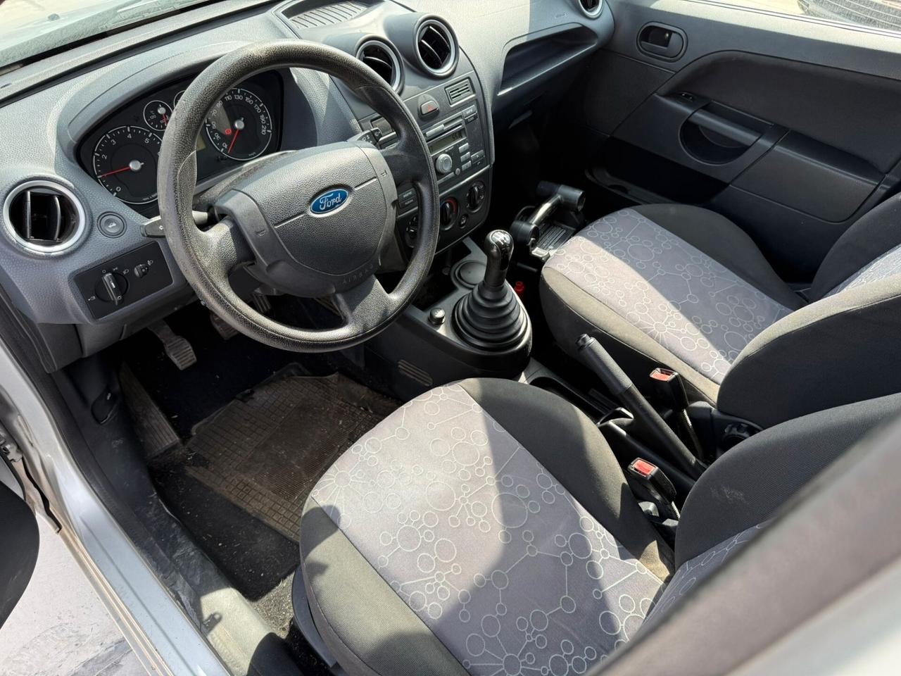 Ford Fiesta 1.2 16V 5p. Ghia 2006