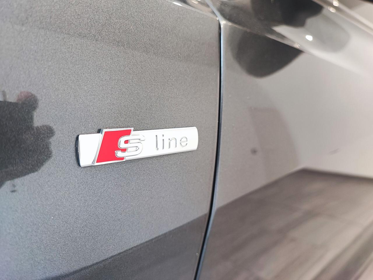 Audi Q8 55 TFSI e quattro tiptronic Sport