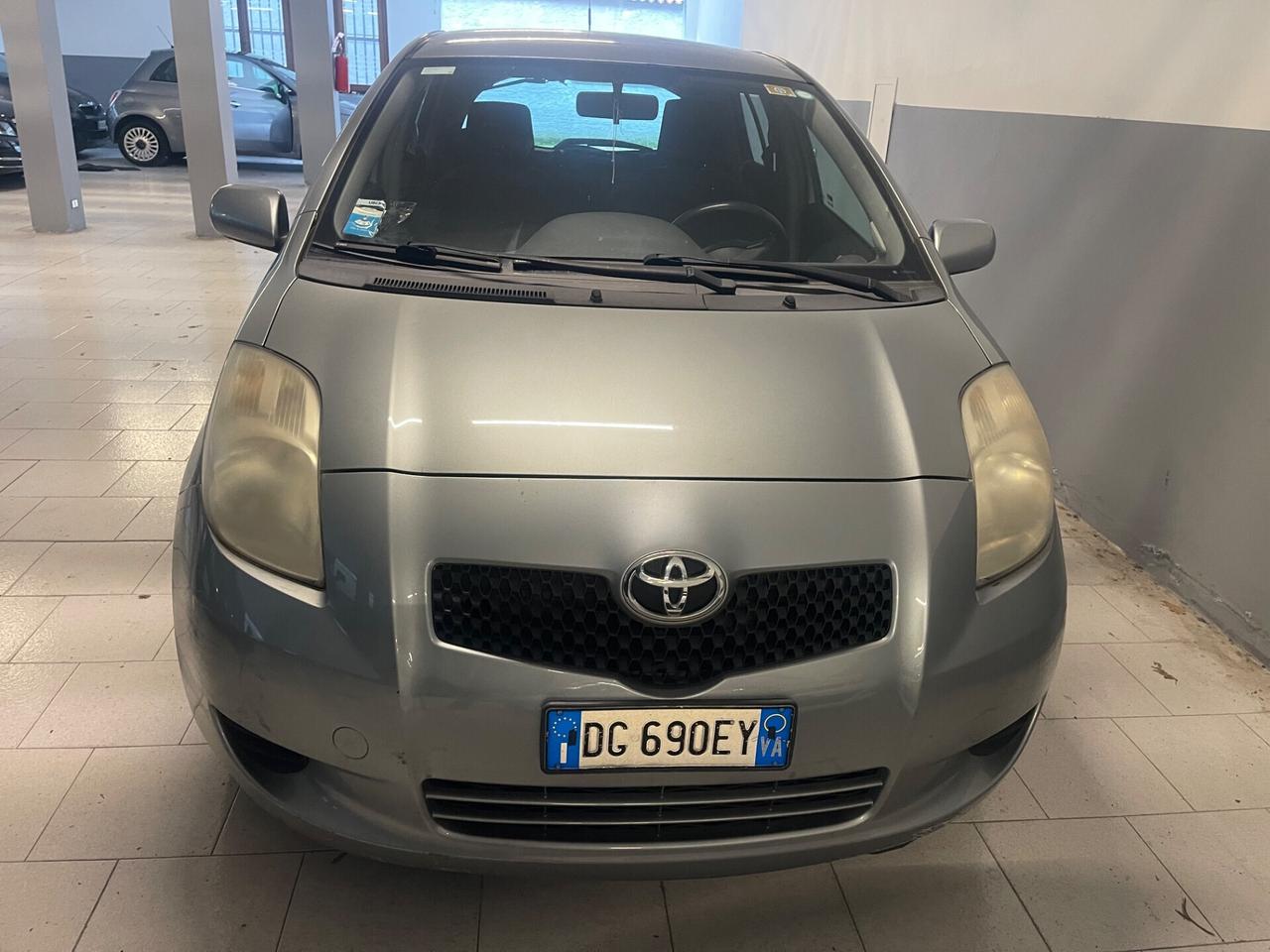 Toyota Yaris 1.3 5 porte Sol
