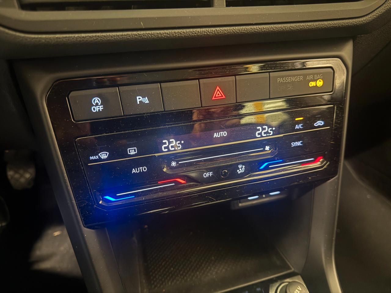 VOLKSWAGEN T-Cross 1.0 TSI Sport ** UNICO PROPRIETARIO **