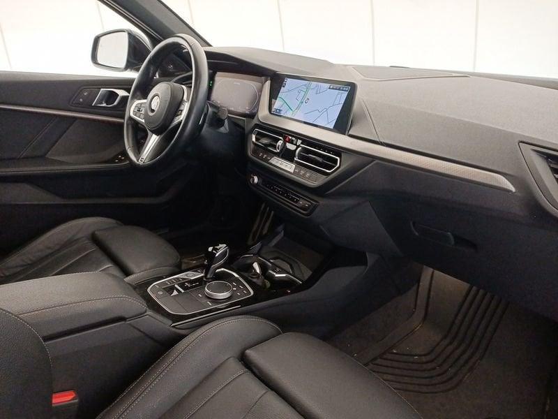BMW Serie 1 F40 M 135i xdrive auto