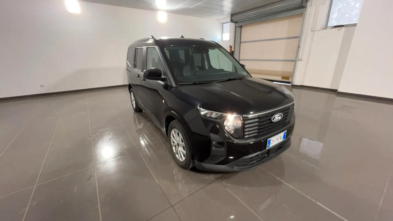 Ford Tourneo Courier 1.0 EcoBoost Titanium