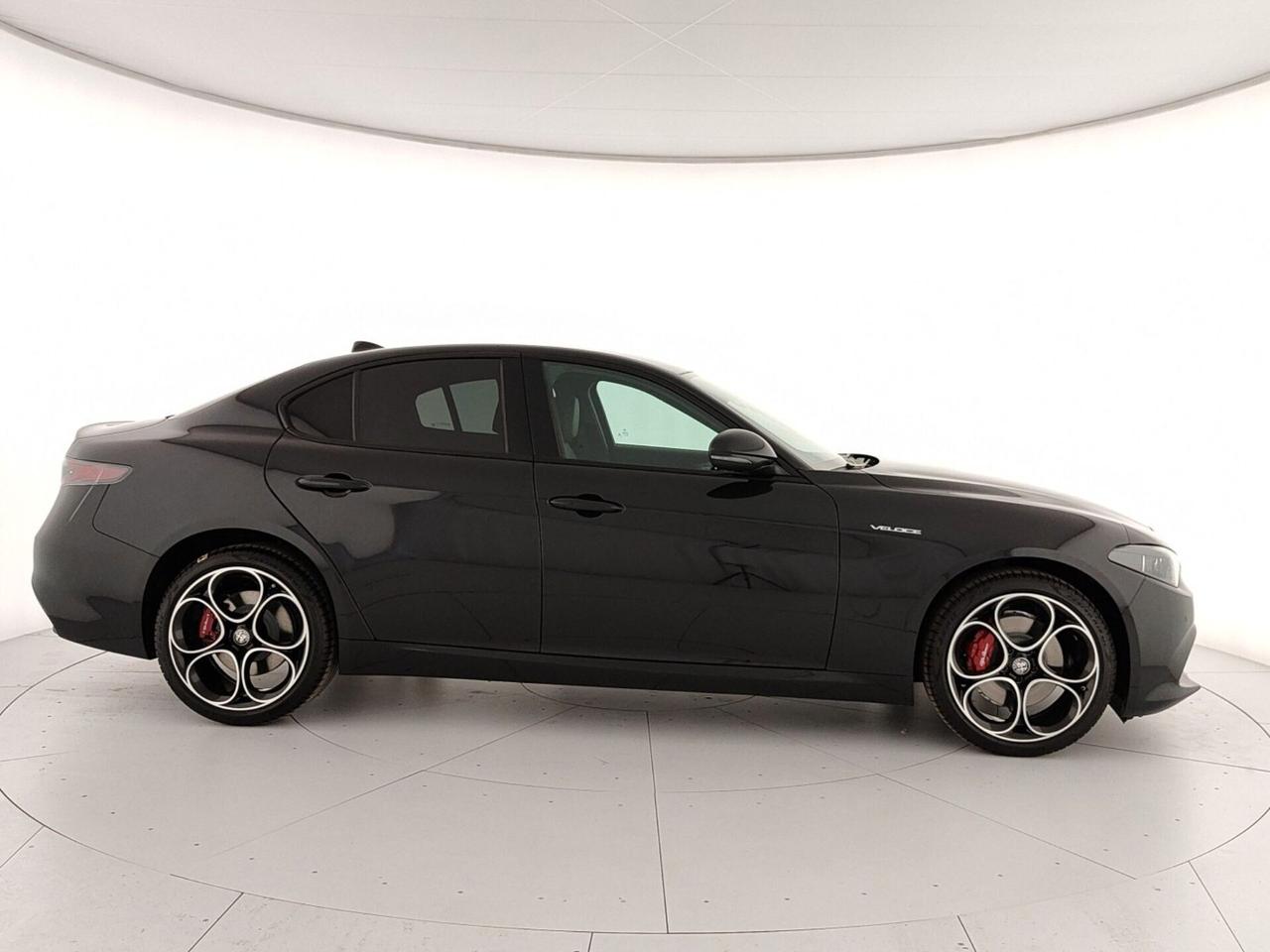 Alfa Romeo Giulia 2.2 Turbodiesel 210 CV AT8 AWD Q4 Veloce