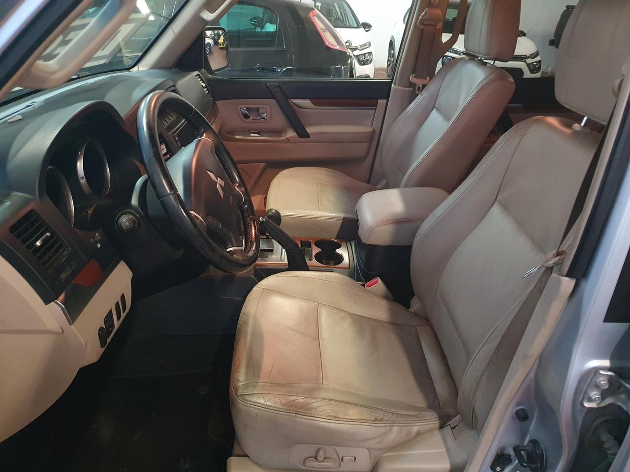 Mitsubishi Pajero 3.2 DI-D 16V 170cv 7p 2008