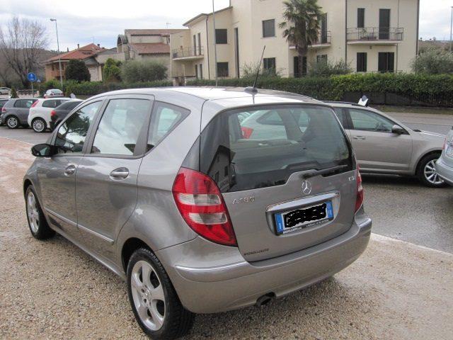 MERCEDES-BENZ A 180 CDI Elegance