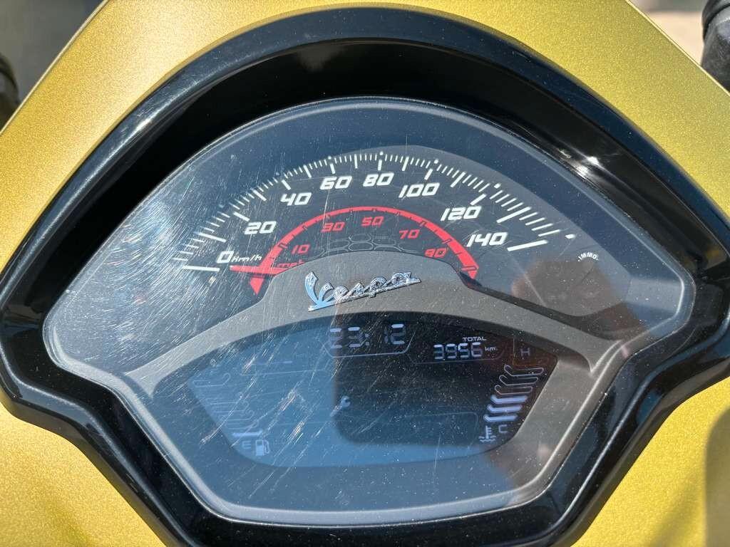 Piaggio Vespa 300 GTS Super 2019 / KM 4.000 Tua a solo 45 Euro al mese