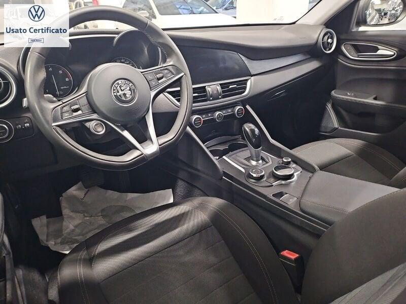 Alfa Romeo Giulia Giulia 2.2 Turbodiesel 136 CV AT8 Business