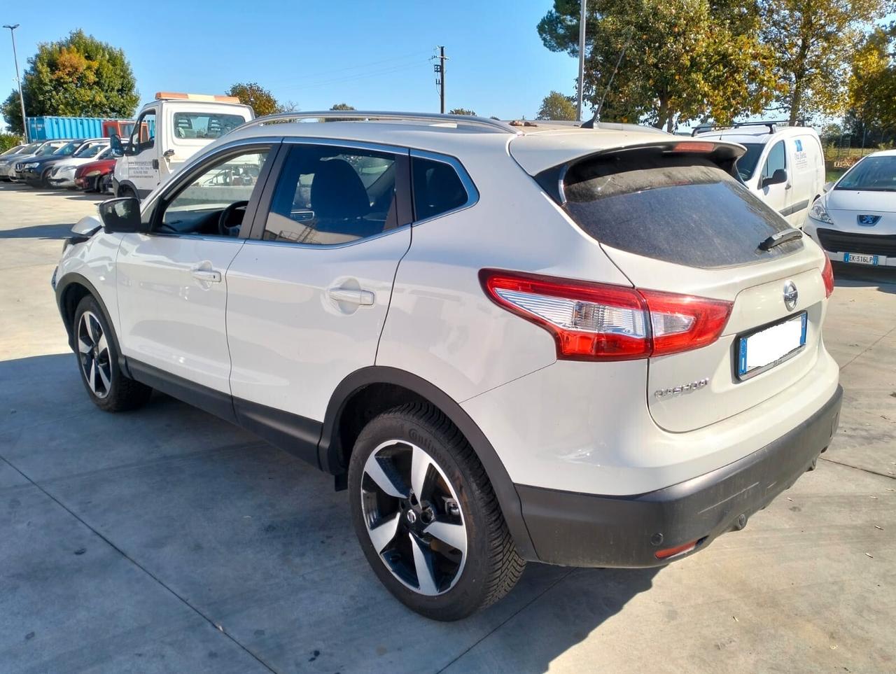 Nissan Qashqai 1.2 DIG-T - SINISTRATO