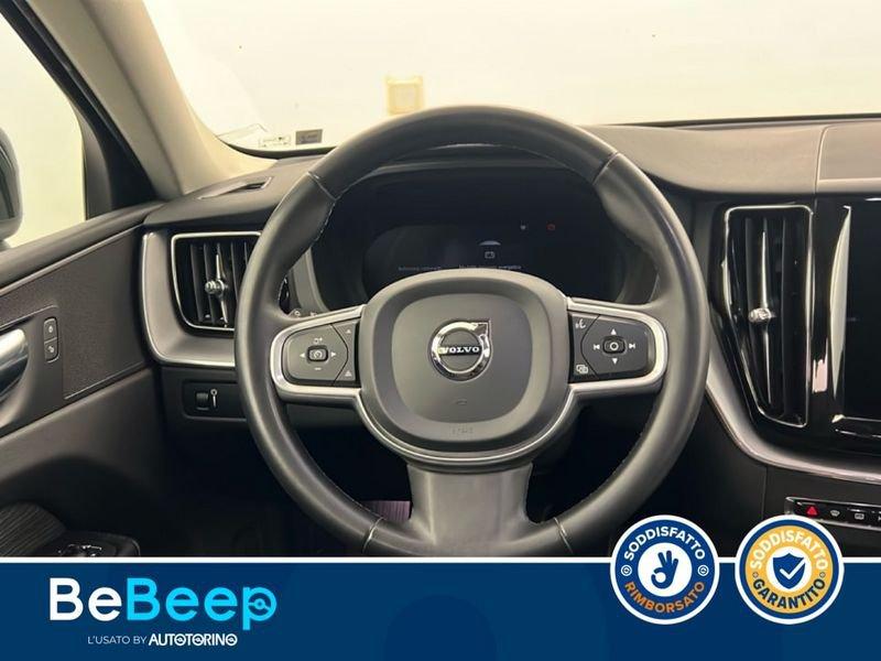 Volvo XC60 2.0 B4 MOMENTUM AWD AUTO