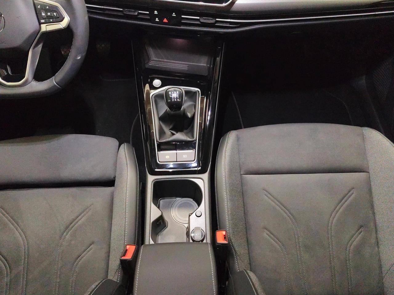 Volkswagen Golf 1.5 tsi style 150cv