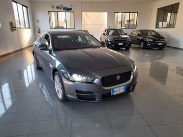 Jaguar XE 2.0 D 180 CV Pure AWD