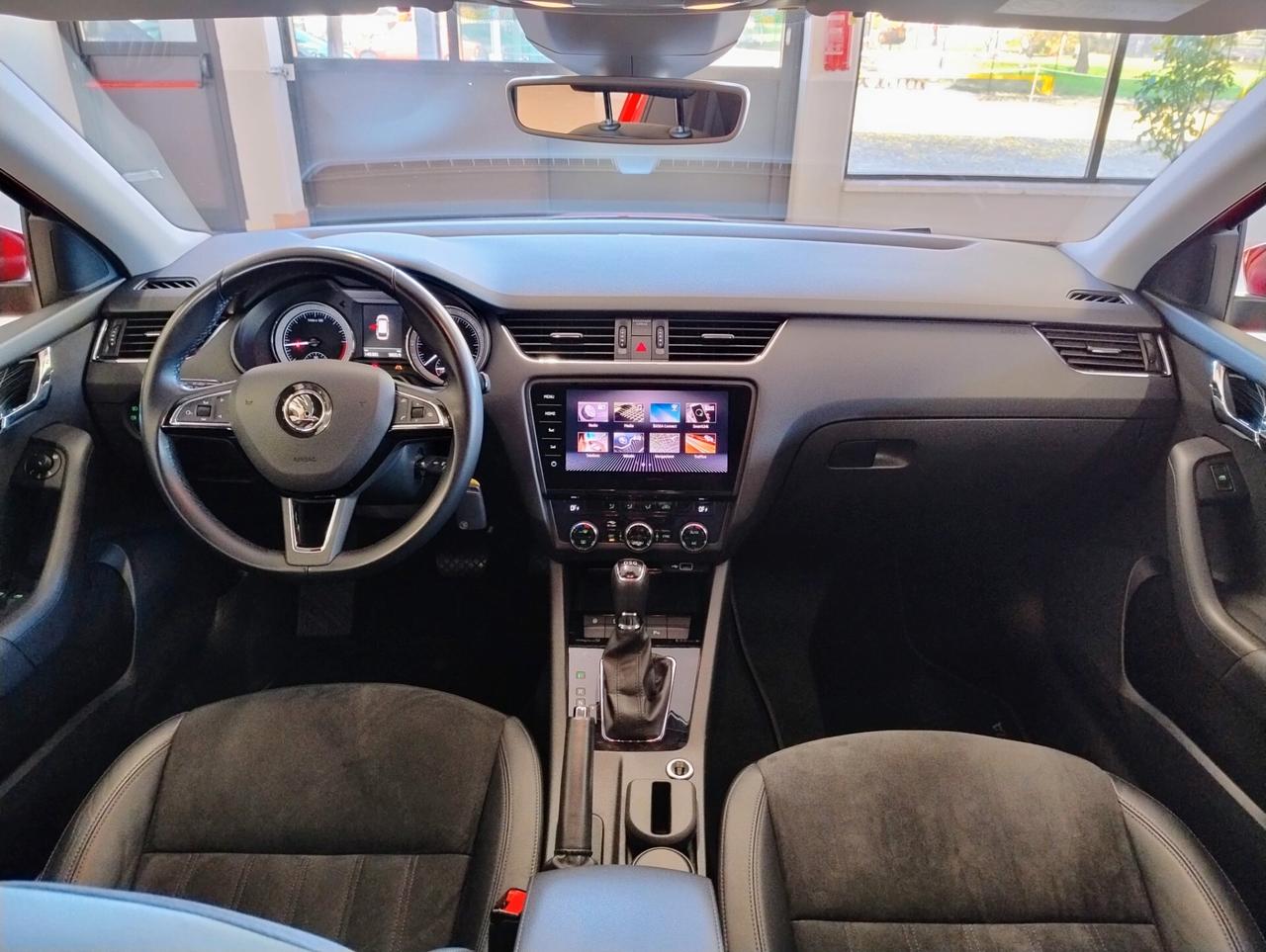SKODA Octavia 2.0 TDI DSG Wagon STYLE CARPLAY FULL LED ALCANTARA