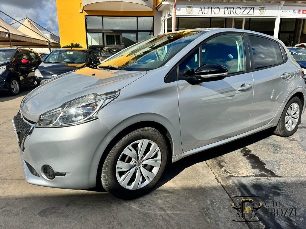 PEUGEOT 208 1.4 DIESEL 2015 140000KM OK NEOPATENTATI
