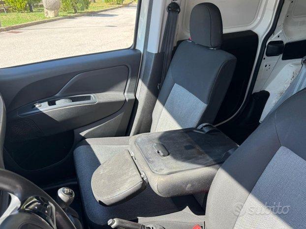 FIAT DOBLO' 1.6 MjT CARGO 3 POSTI PORTA LATERALE