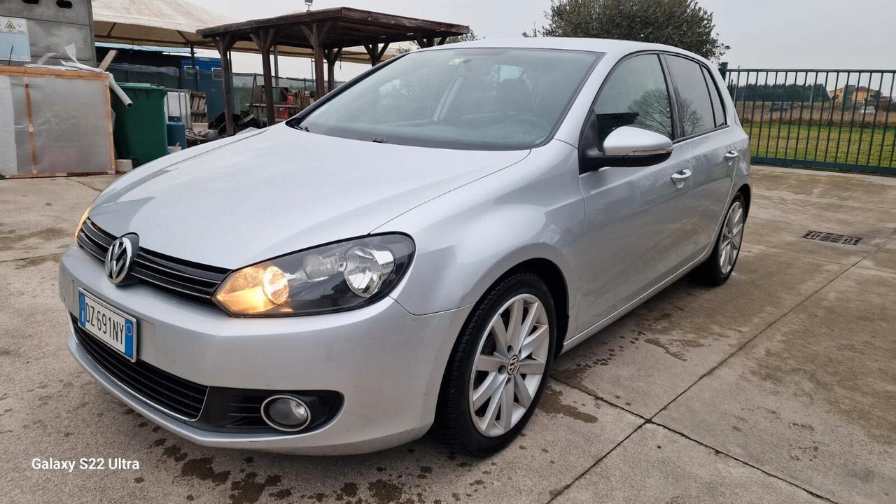 Volkswagen Golf 1.6 TDI DPF 5p. Highline neop