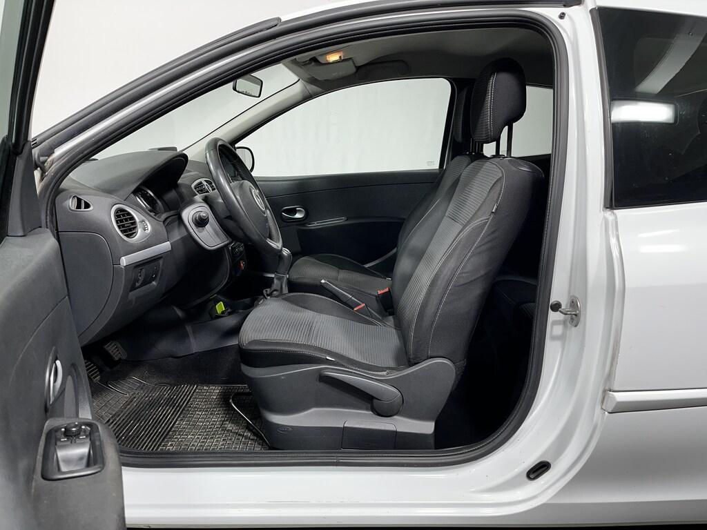 Renault Clio 1.2 16v Live! 3p