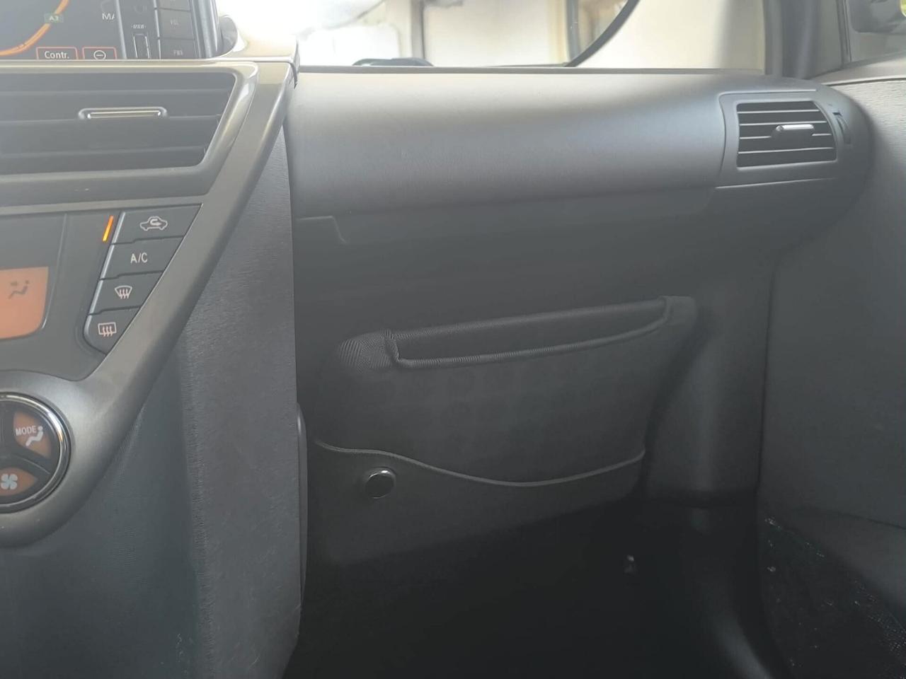 Toyota iQ 1.0