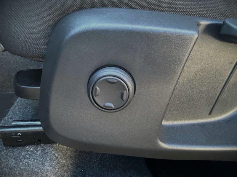 Volvo XC40 B3 163+14 CV Automatico LED Core