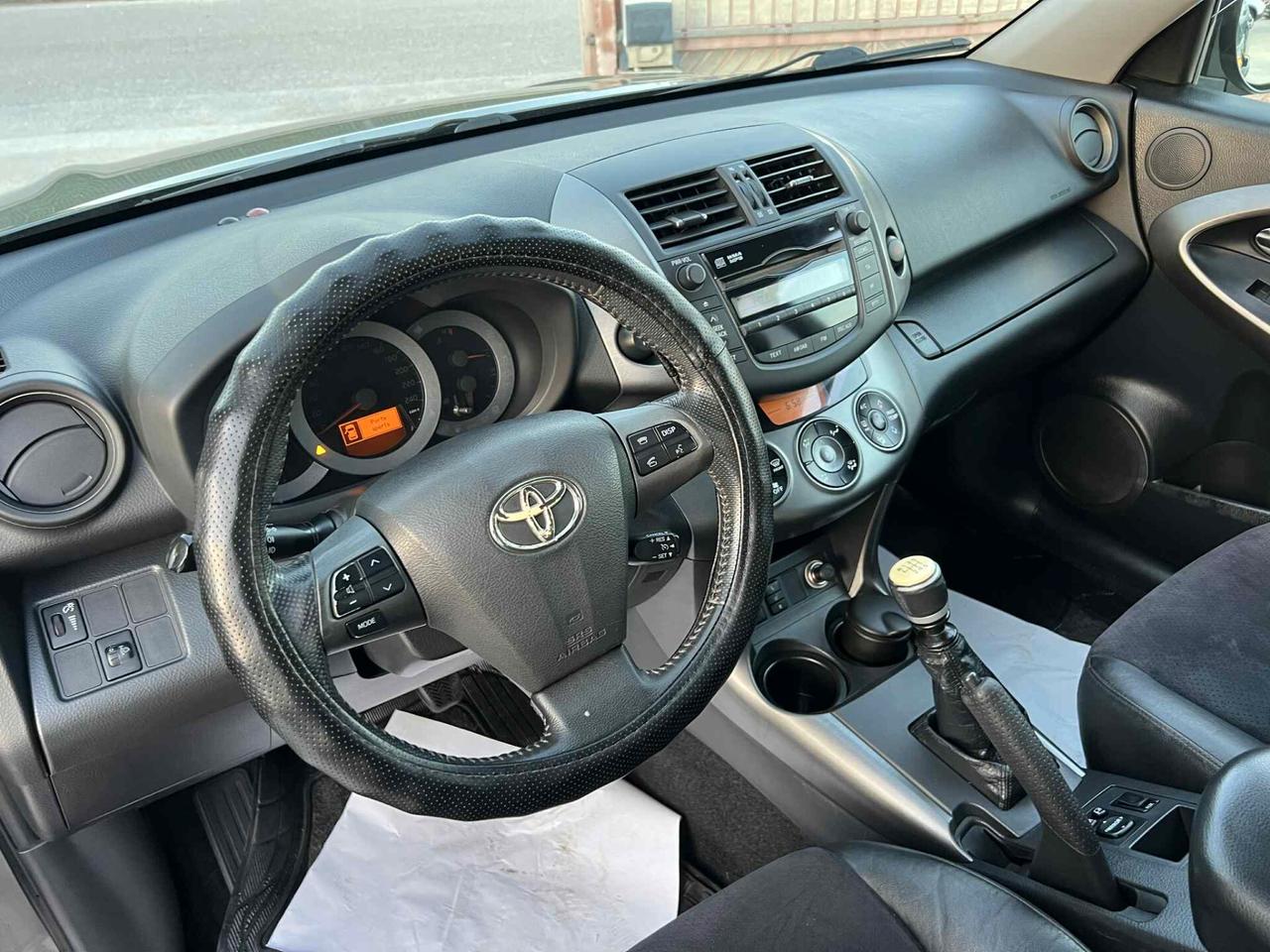 Toyota RAV 4 CROSSOVER 2.2 150Cv 4x4 -UNICO P-