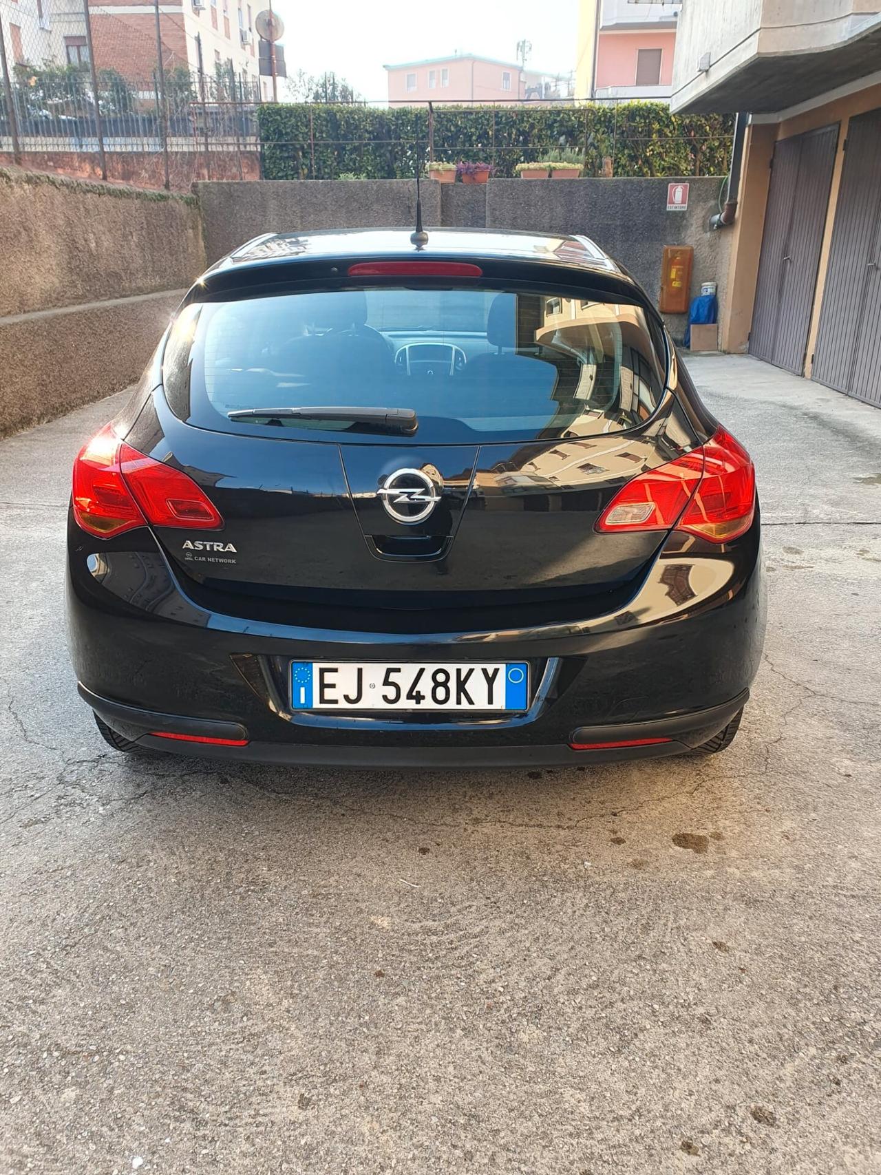 Opel Astra 1.4 100CV 5 porte Elective