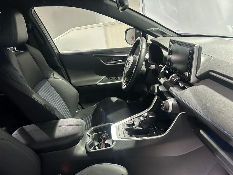 Toyota RAV4 2.5 HV (222CV) E-CVT AWD-i Style "Bi-Tone Silver & Deep Black Met"+ SISTEMA AUDIO JBL