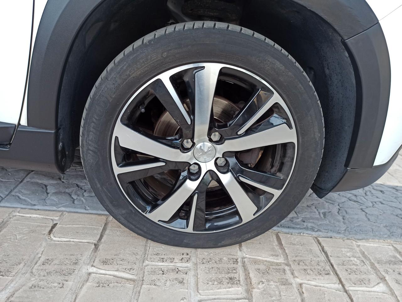 Peugeot 2008 BlueHDi 120 S&S Allure 2018