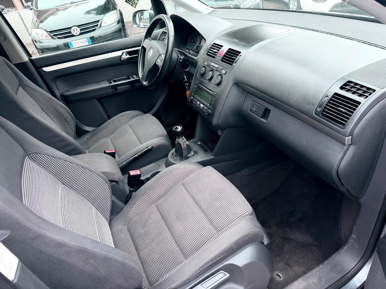 Volkswagen Touran 2.0 TDI 140cv Highline