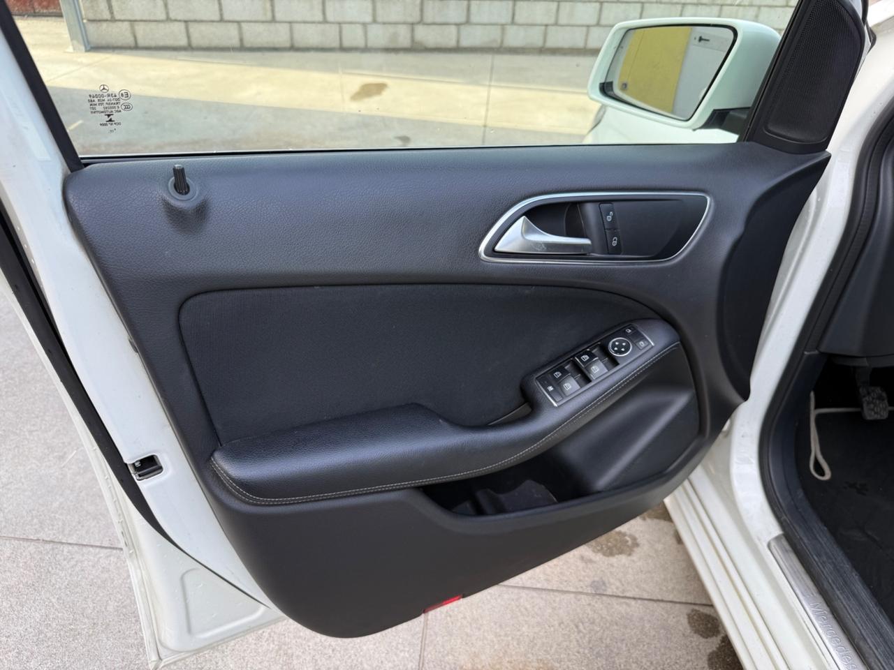 Mercedes-benz B 180 B 180 d Business