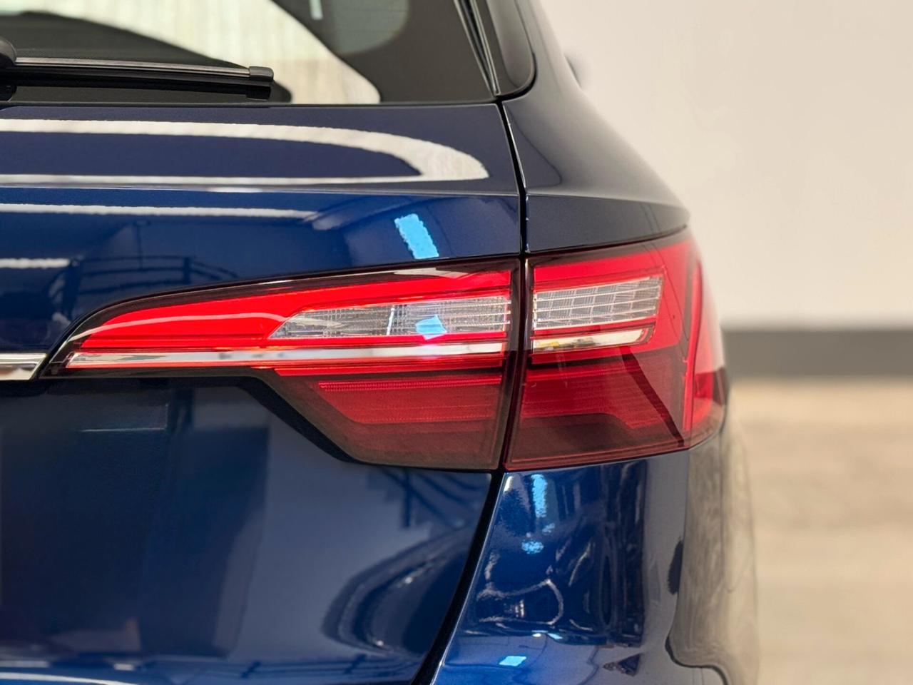 Audi A4 Avant 30 TDI/136 CV S tronic