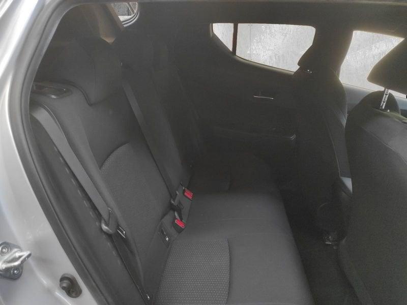 Toyota C-HR 1.8h Lounge 2wd e-cvt my18