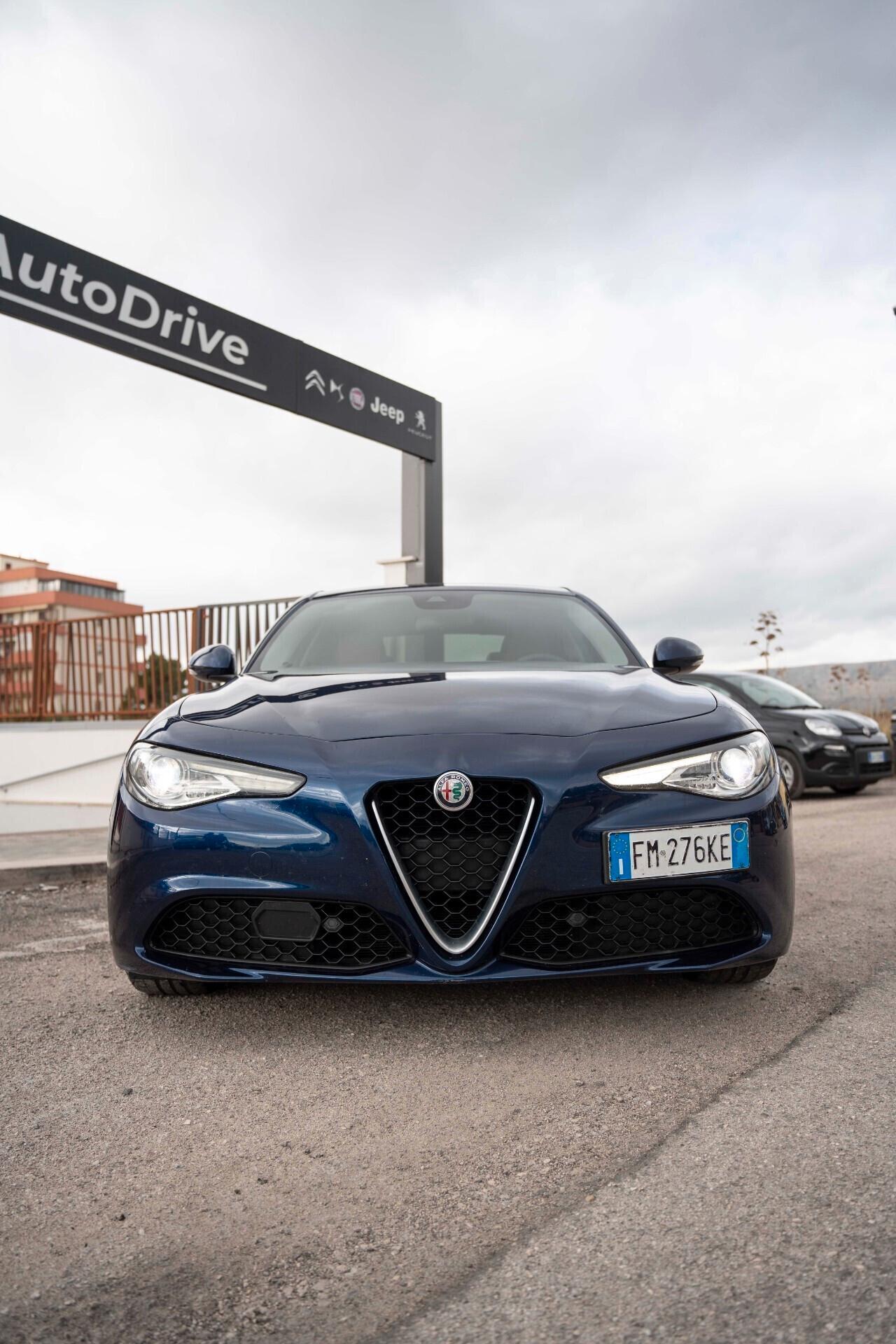 Alfa Romeo Giulia 2.2 Turbodiesel 150 CV Business Launch Edition