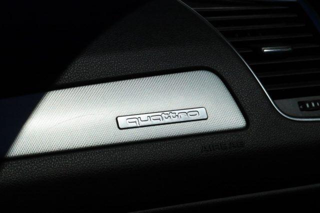 AUDI Q5 2.0 TDI S-line quattro S tronic